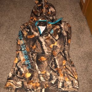 Legendary whitetails zip up half zip with hood